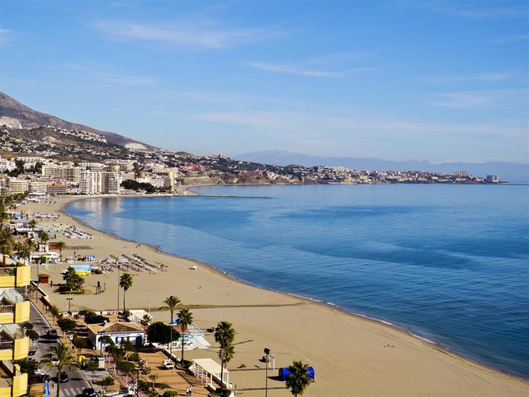 Apartamento En Fuengirola Junto Al Paseo Maritimo Luaran gambar